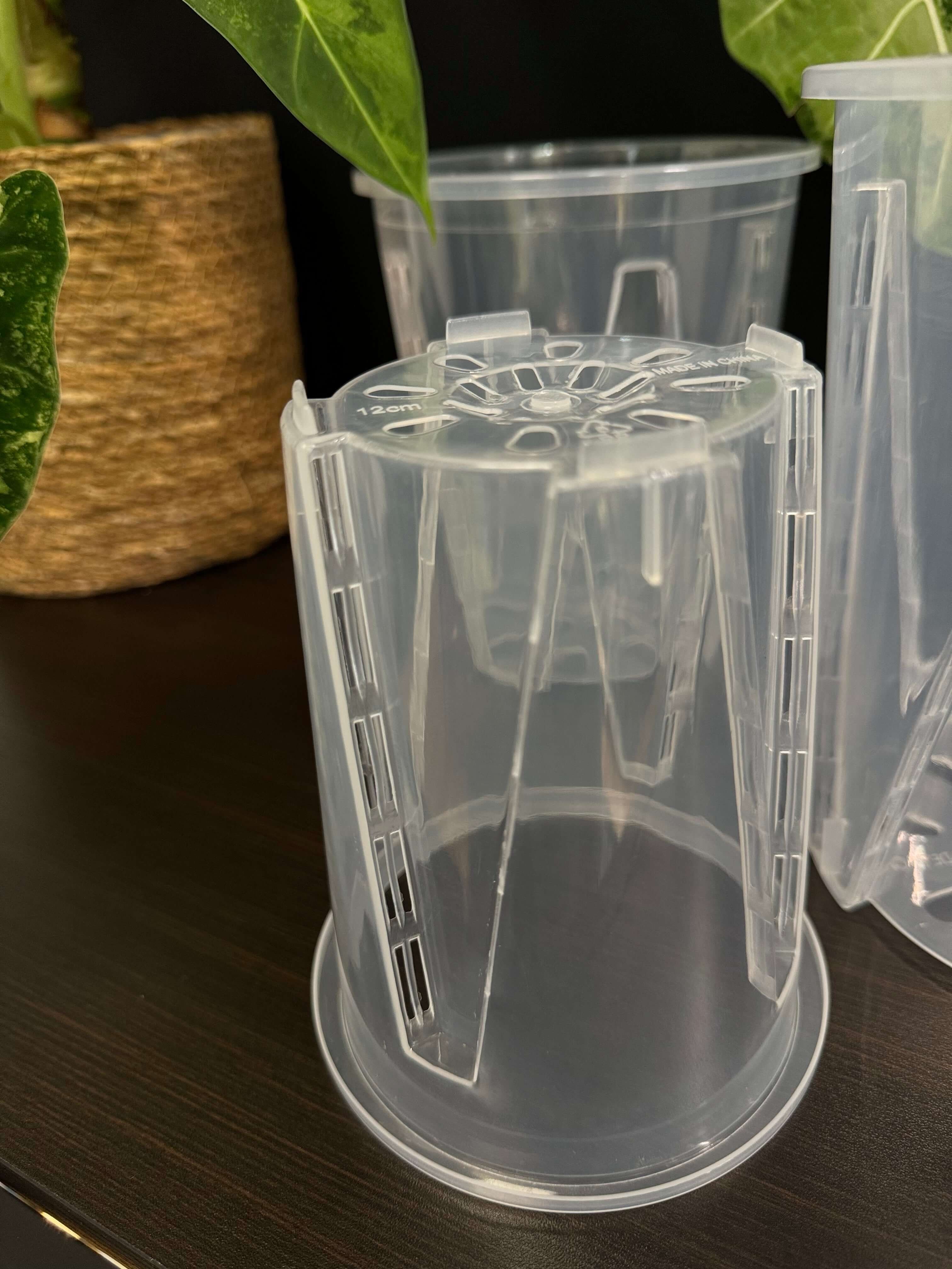 Clear Anti-Spiral Plastic Pots