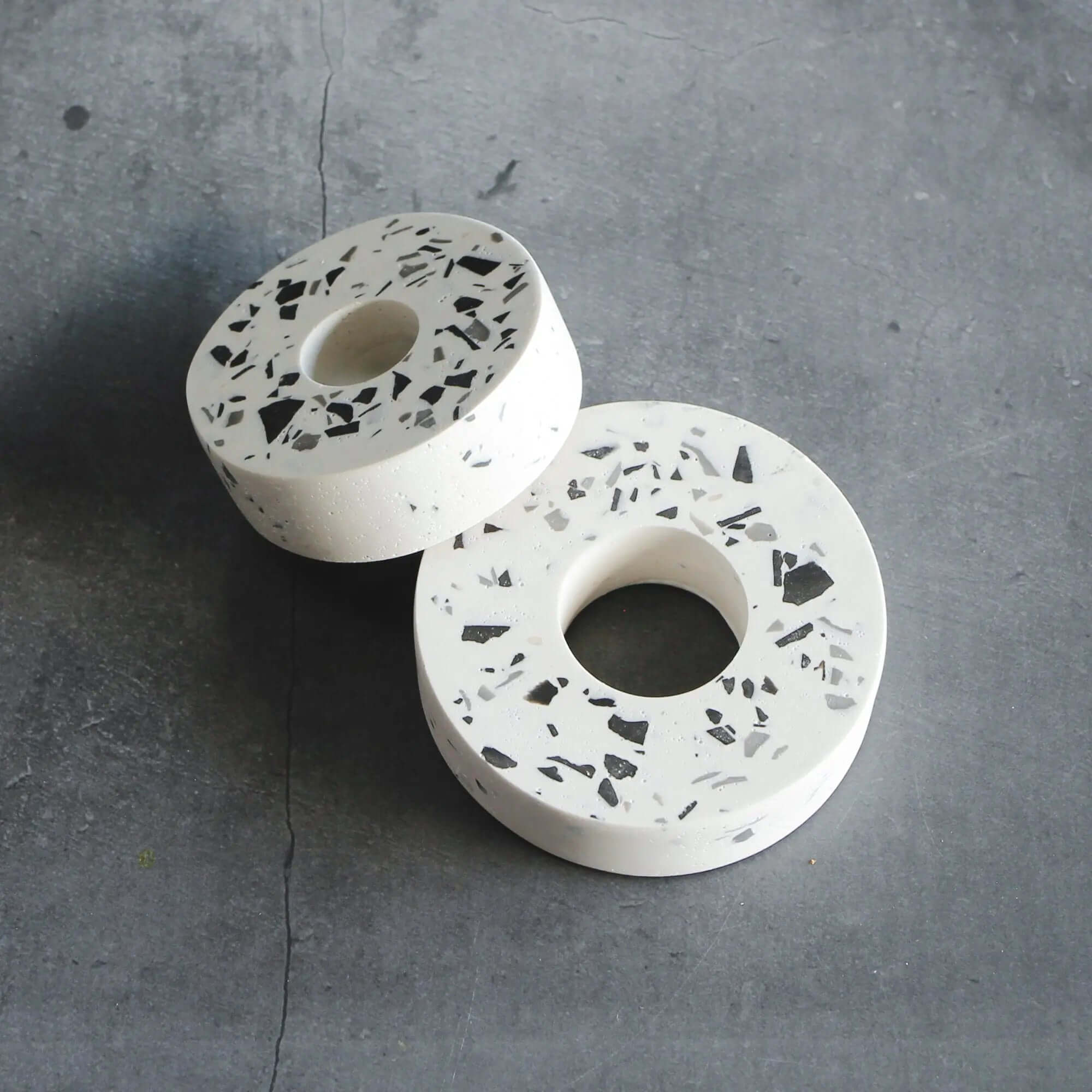 Glass Tube Stand "Donut" - Multiple Designs and Sizes - SMUKHI