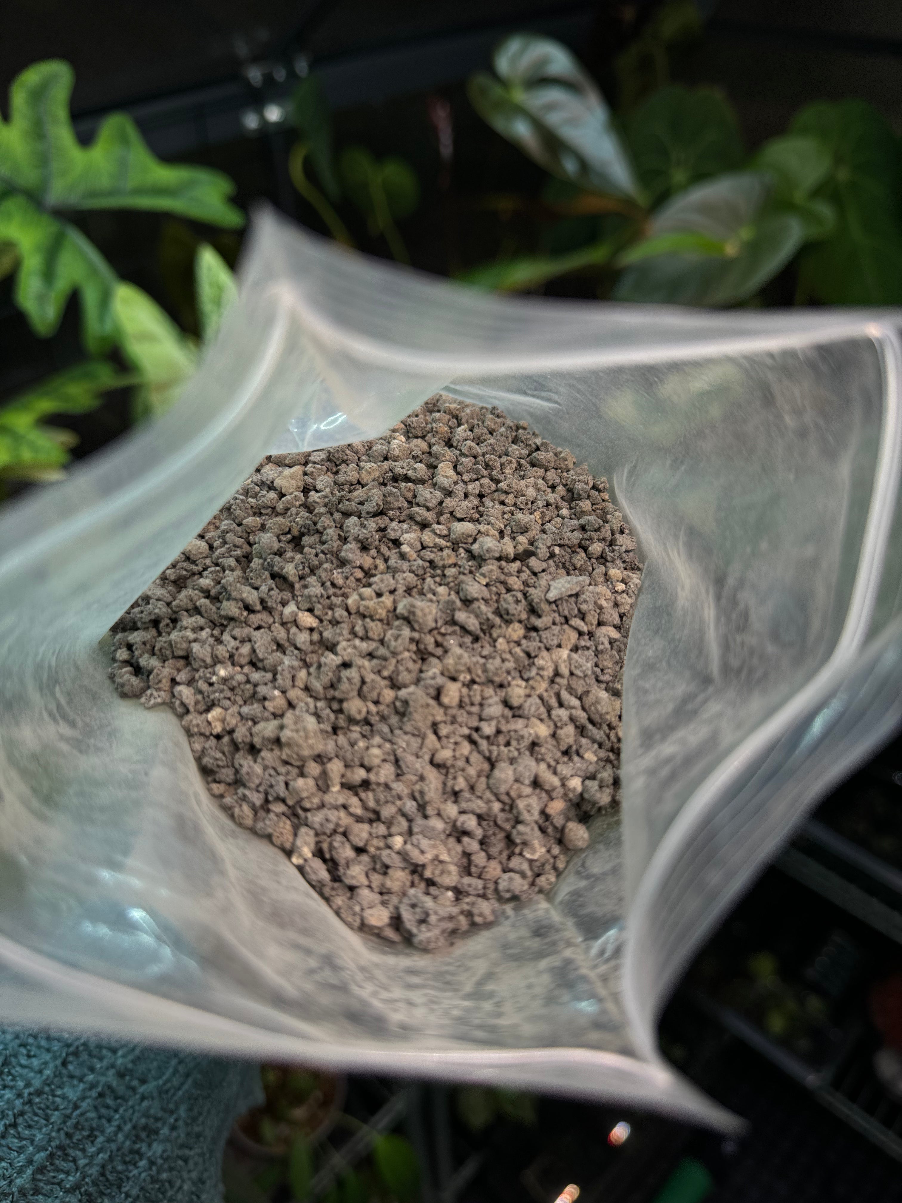 Lava Rock - 1L