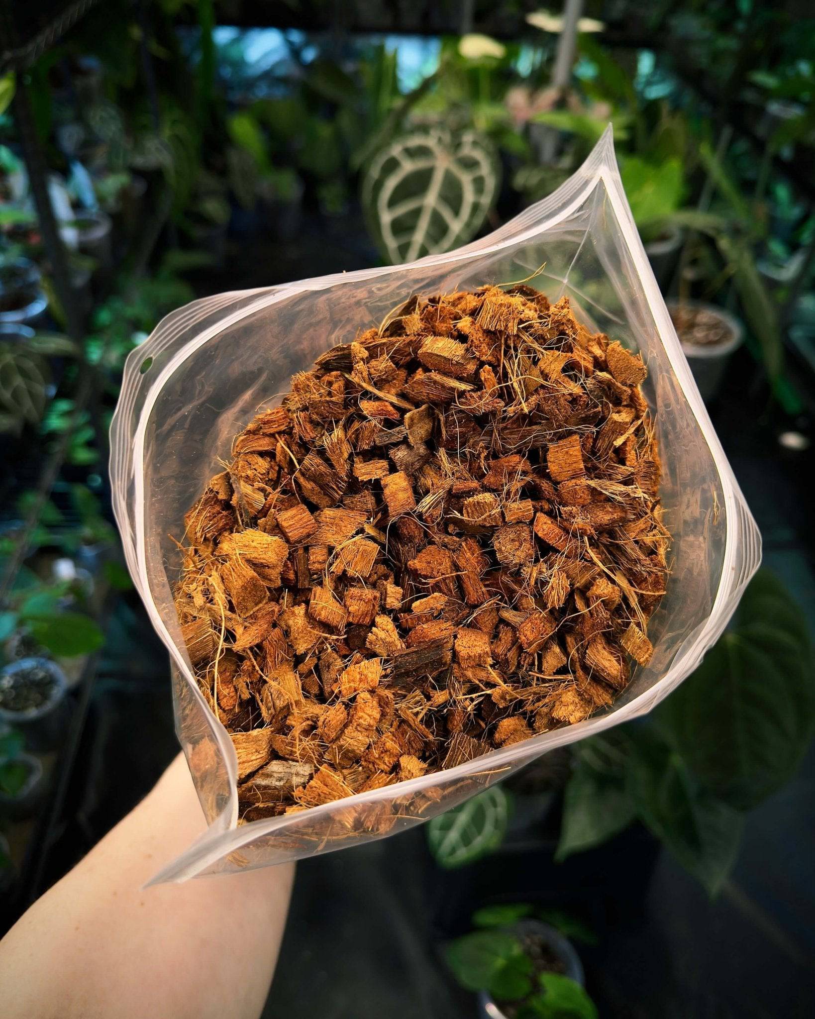 Coco Husk Chips - 5L - SMUKHI