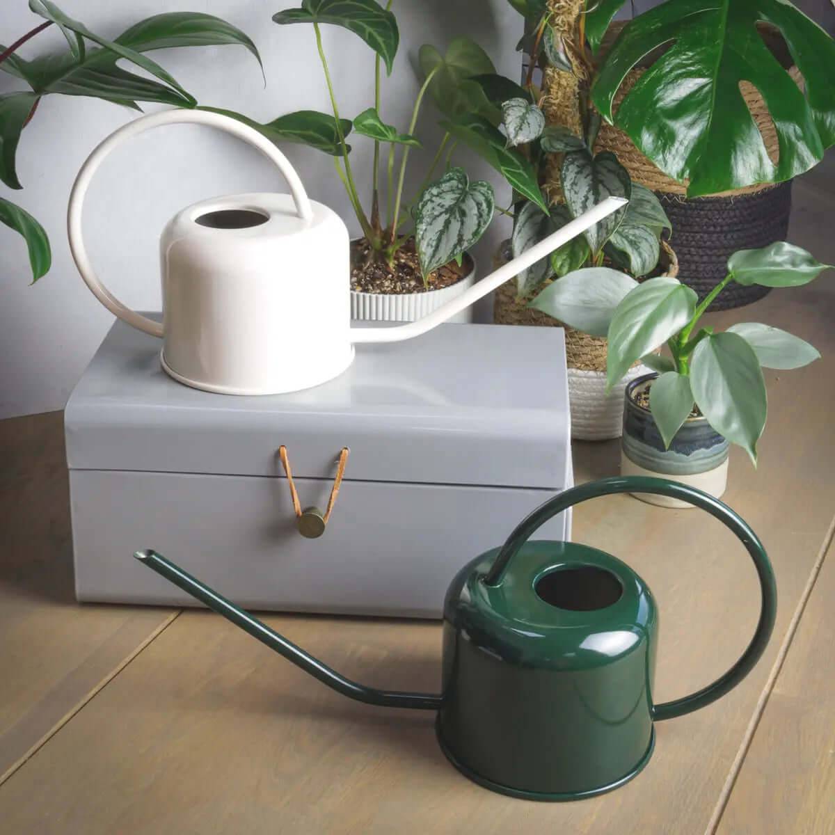 Vintage Style Watering Can - SMUKHI